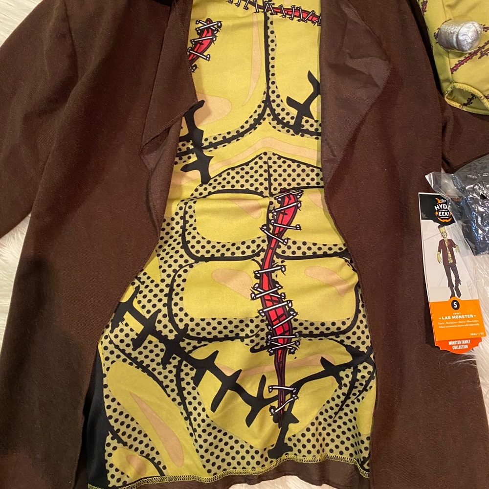 Men’s Frankenstein costume (T) - Picture 2 of 4
